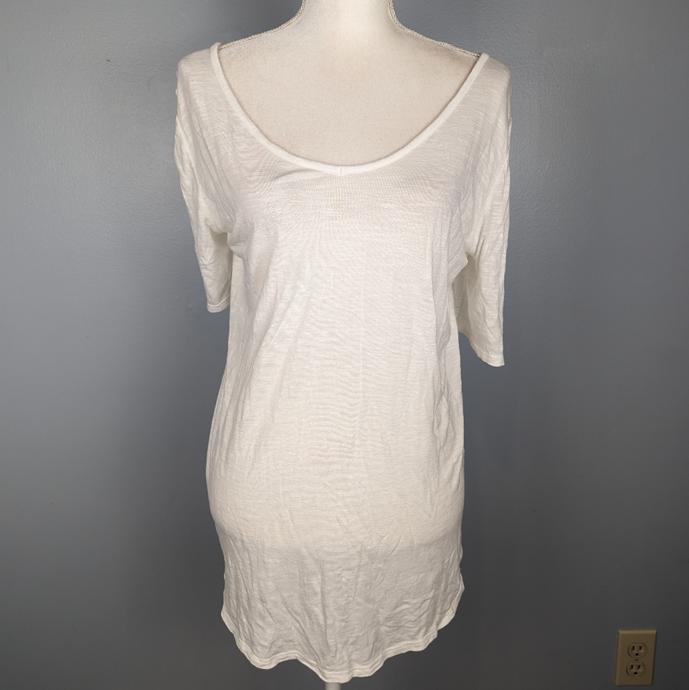 White half sleeve top